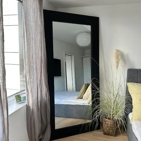 Fancy Homes - Modern 70m2 شقة